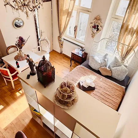 Loft In Prenzlauerberg דירה