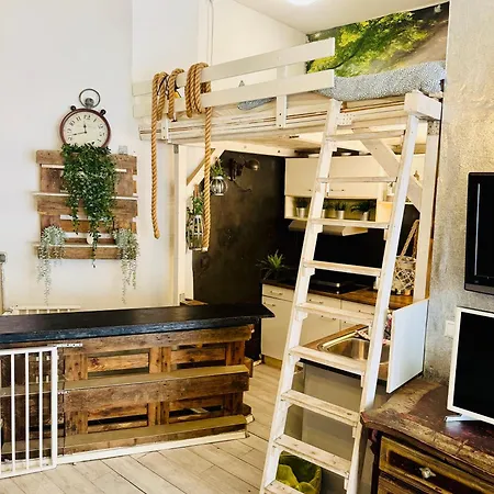 Loft In Prenzlauerberg דירה